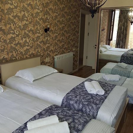 Piazza Batumi Guesthouse Eksteriør bilde