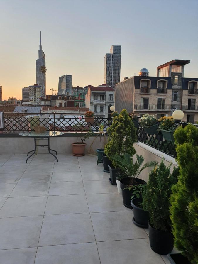 Piazza Batumi Guesthouse Eksteriør bilde