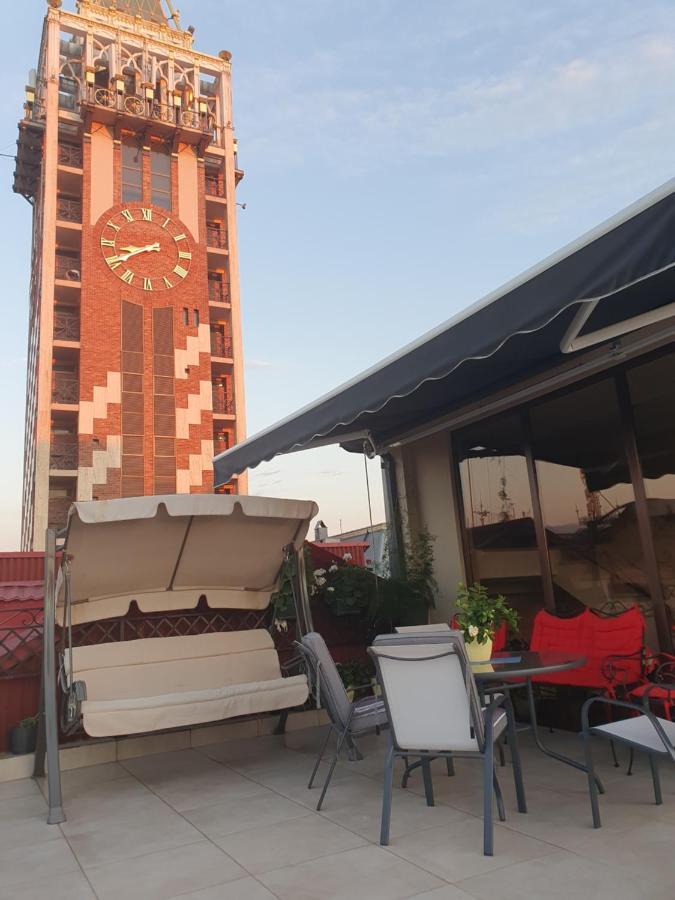 Piazza Batumi Guesthouse Eksteriør bilde