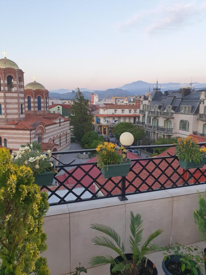 Piazza Batumi Guesthouse Eksteriør bilde