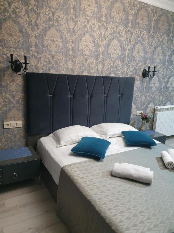 Piazza Batumi Guesthouse Eksteriør bilde