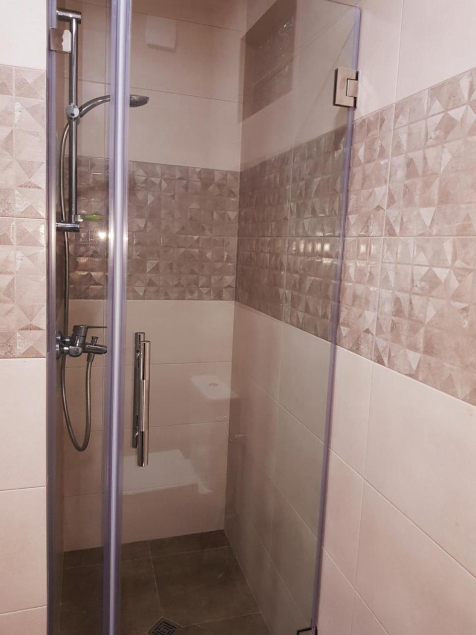 Piazza Batumi Guesthouse Eksteriør bilde