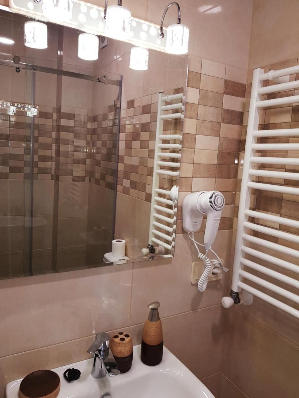 Piazza Batumi Guesthouse Eksteriør bilde