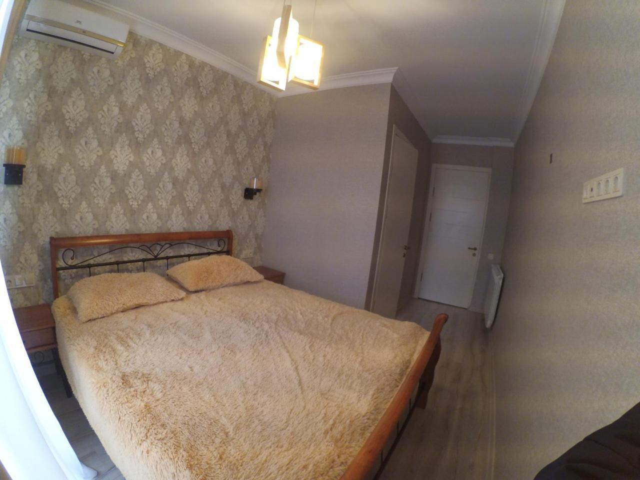 Piazza Batumi Guesthouse Eksteriør bilde