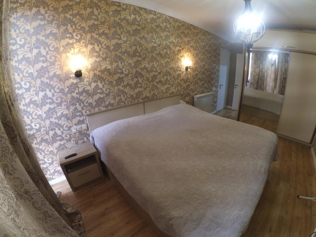 Piazza Batumi Guesthouse Eksteriør bilde