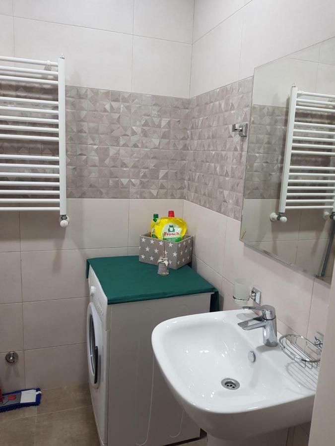 Piazza Batumi Guesthouse Eksteriør bilde