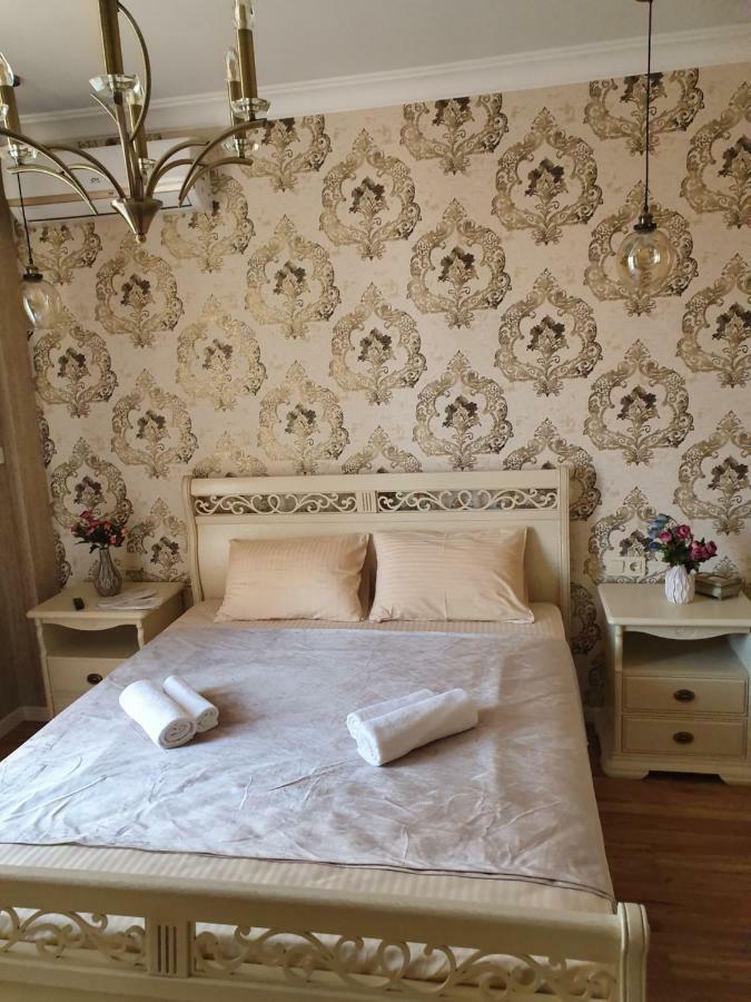 Piazza Batumi Guesthouse Eksteriør bilde